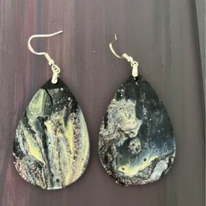 Marbled Teardrop Earrings